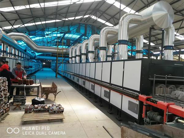 120×1.8/1.6米天然氣燒高檔琉璃瓦輥道窯生產(chǎn)線(xiàn)（日產(chǎn)50噸，素?zé)詿C合能耗75m3/噸產(chǎn)品）